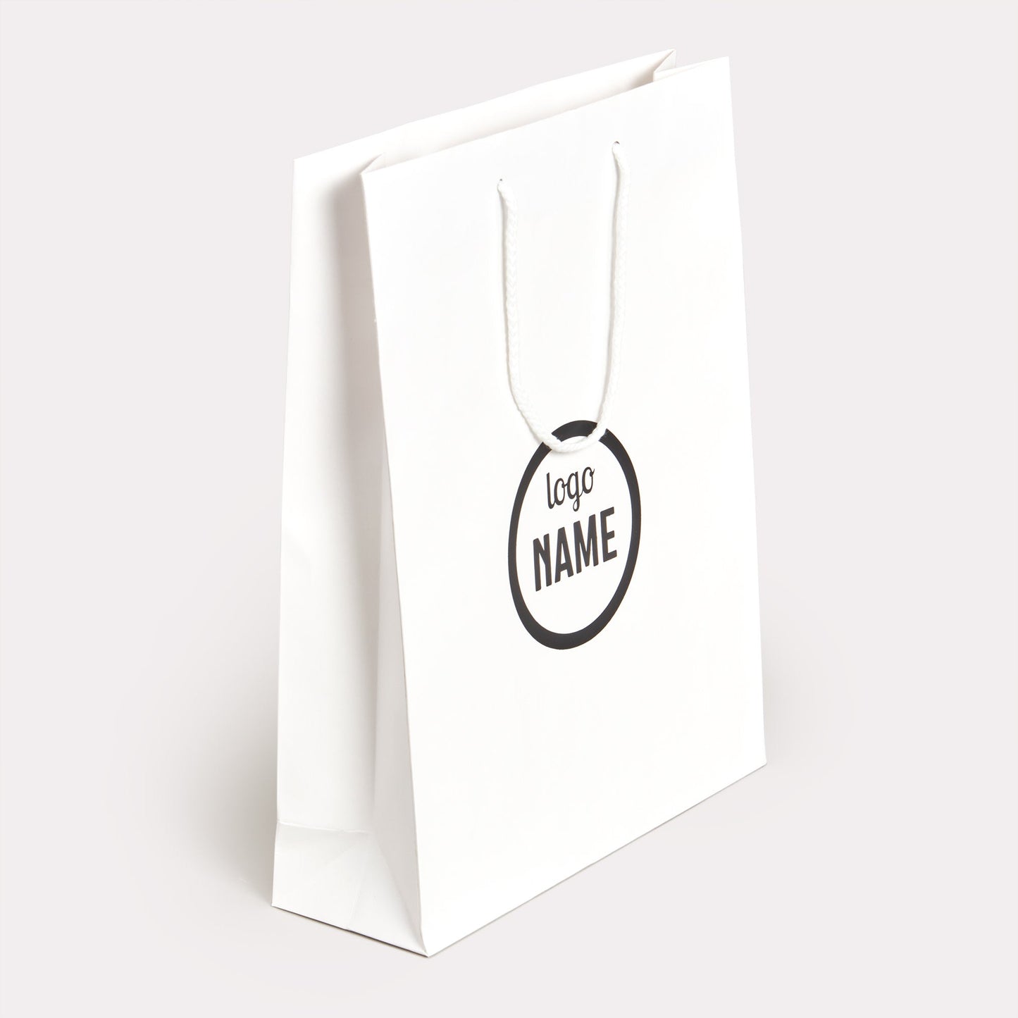 Luxe papieren tassen vanaf 100 stuks - De Printgroep - Jouw partner in print!