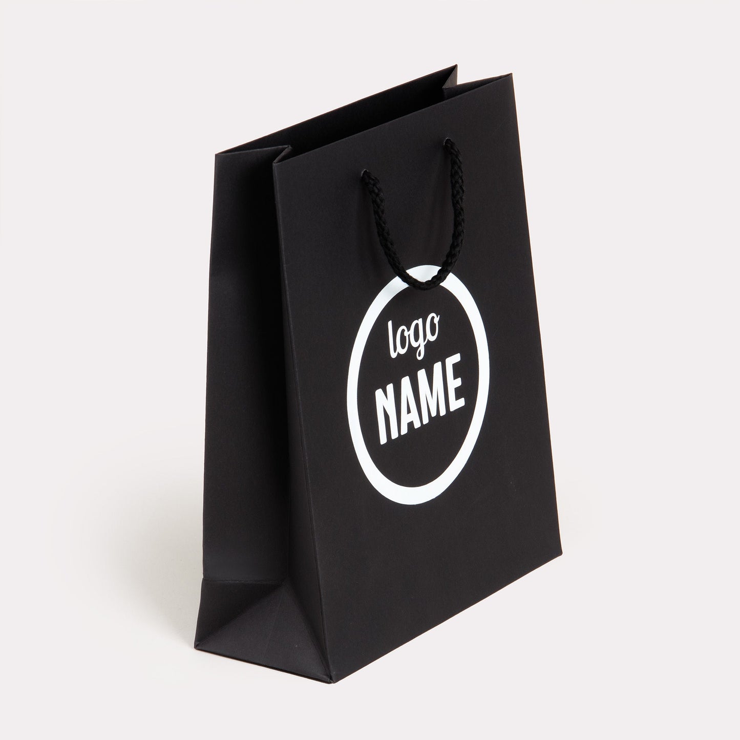 Luxe papieren tassen vanaf 100 stuks - De Printgroep - Jouw partner in print!