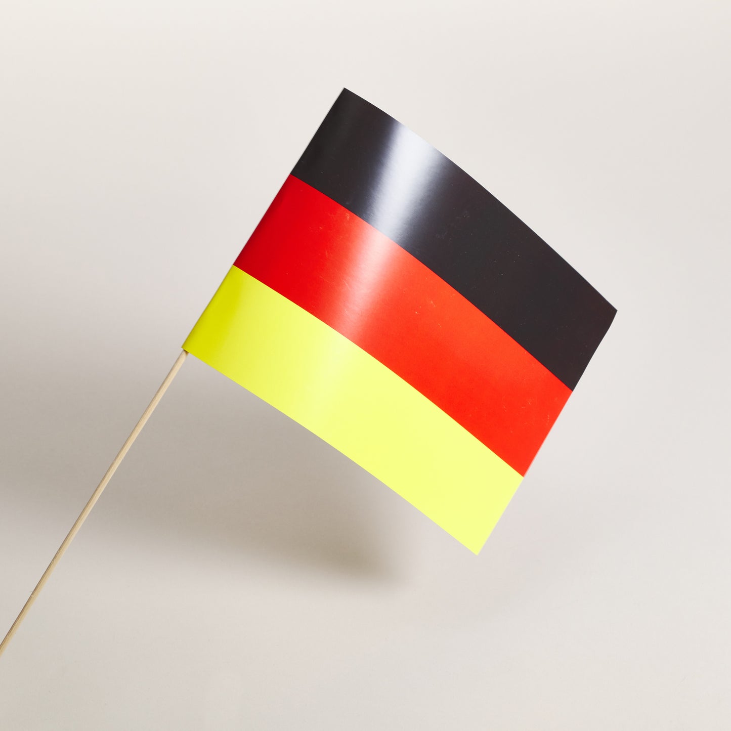 Waving flags from 5 pieces