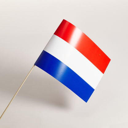 Waving flags from 5 pieces