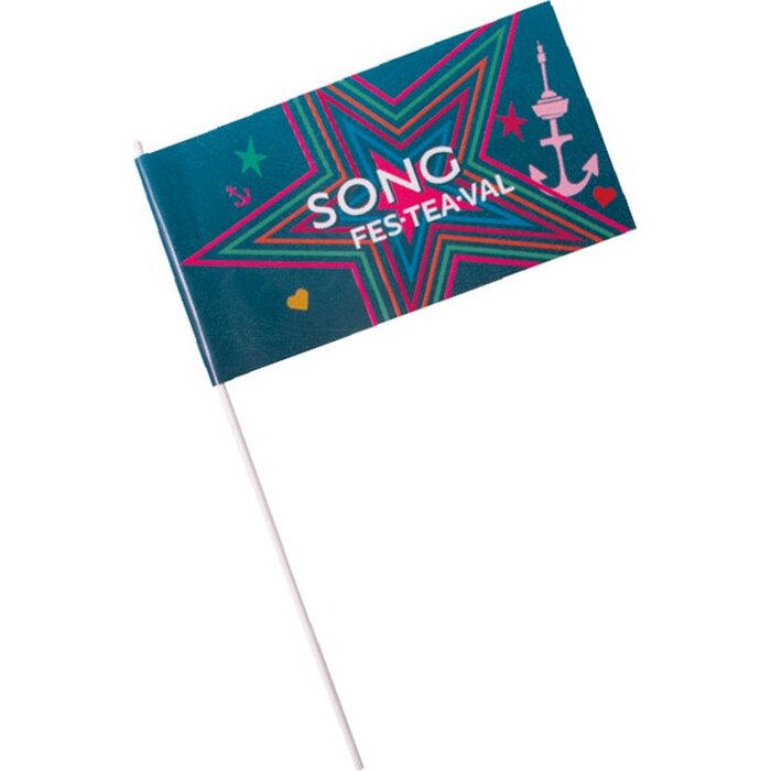 Waving flags from 5 pieces